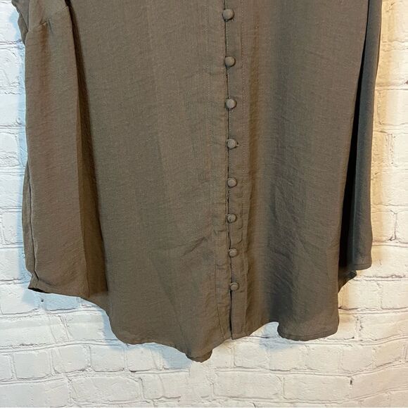 Torrid Harper Gauze Button Down Blouse size 2 - Picture 3 of 7